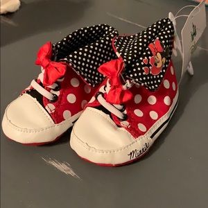 Brand new Minnie Mouse infant shoes